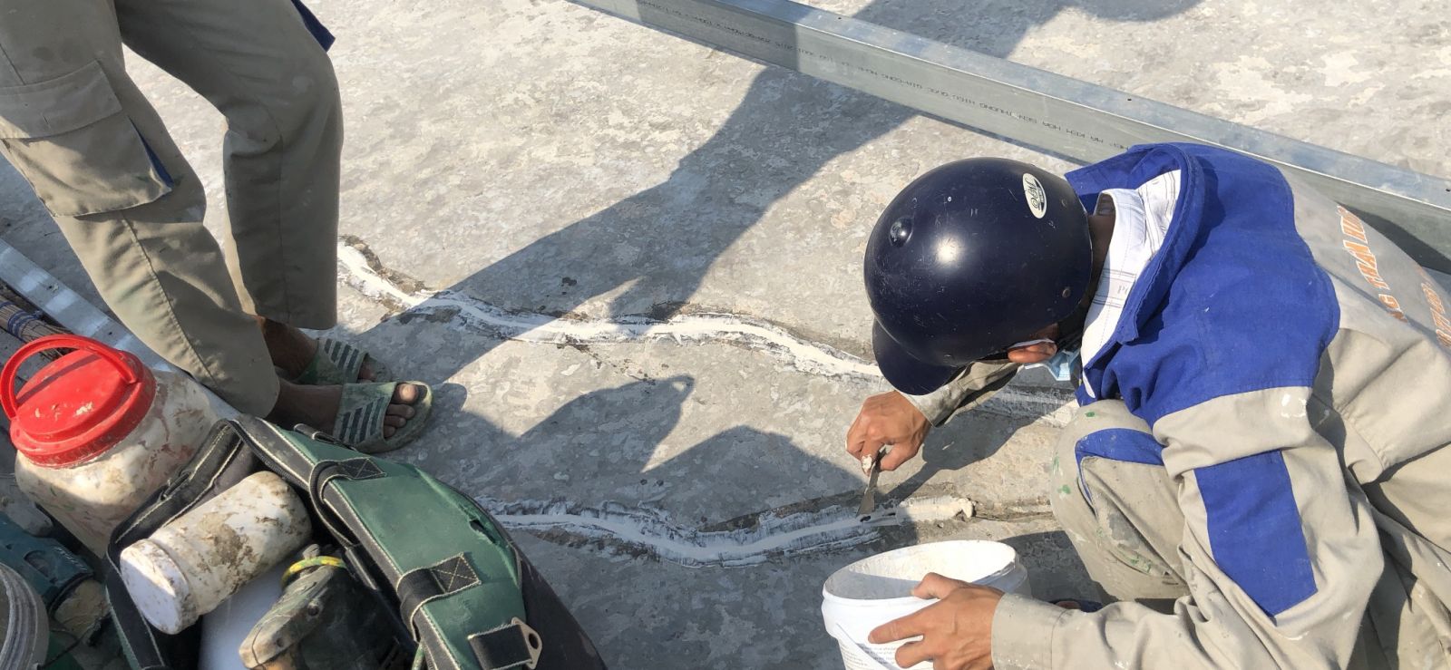 Xử lý vết nứt