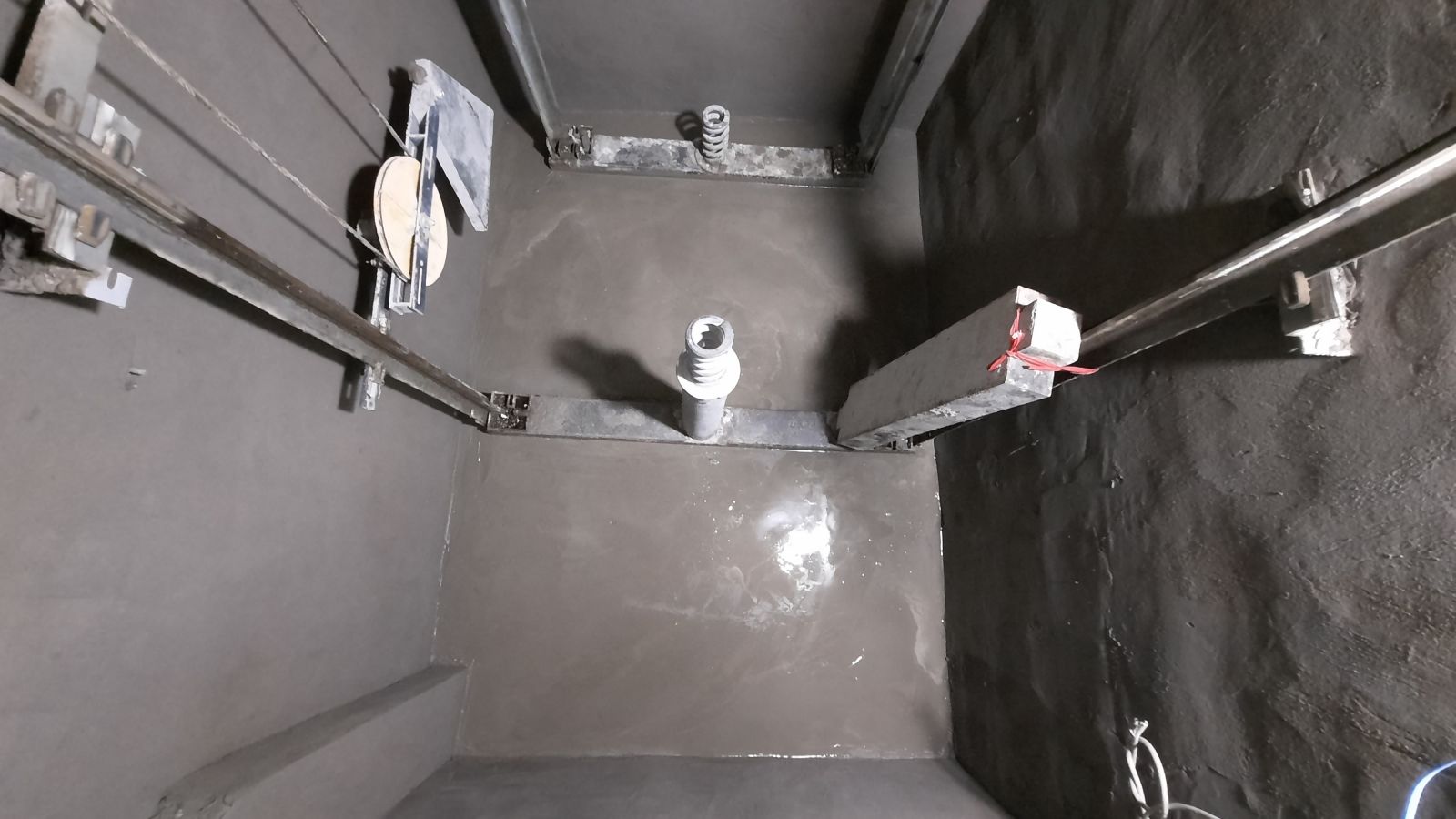 chong-tham-ho-pit-thang-may